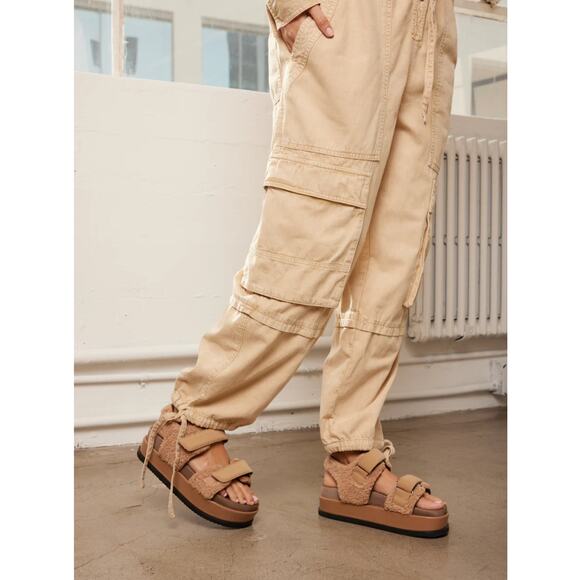 ROAM Velcro Fuzzy Stack Platform Beige Faux Shearling - SZ 11 - Picture 4 of 11